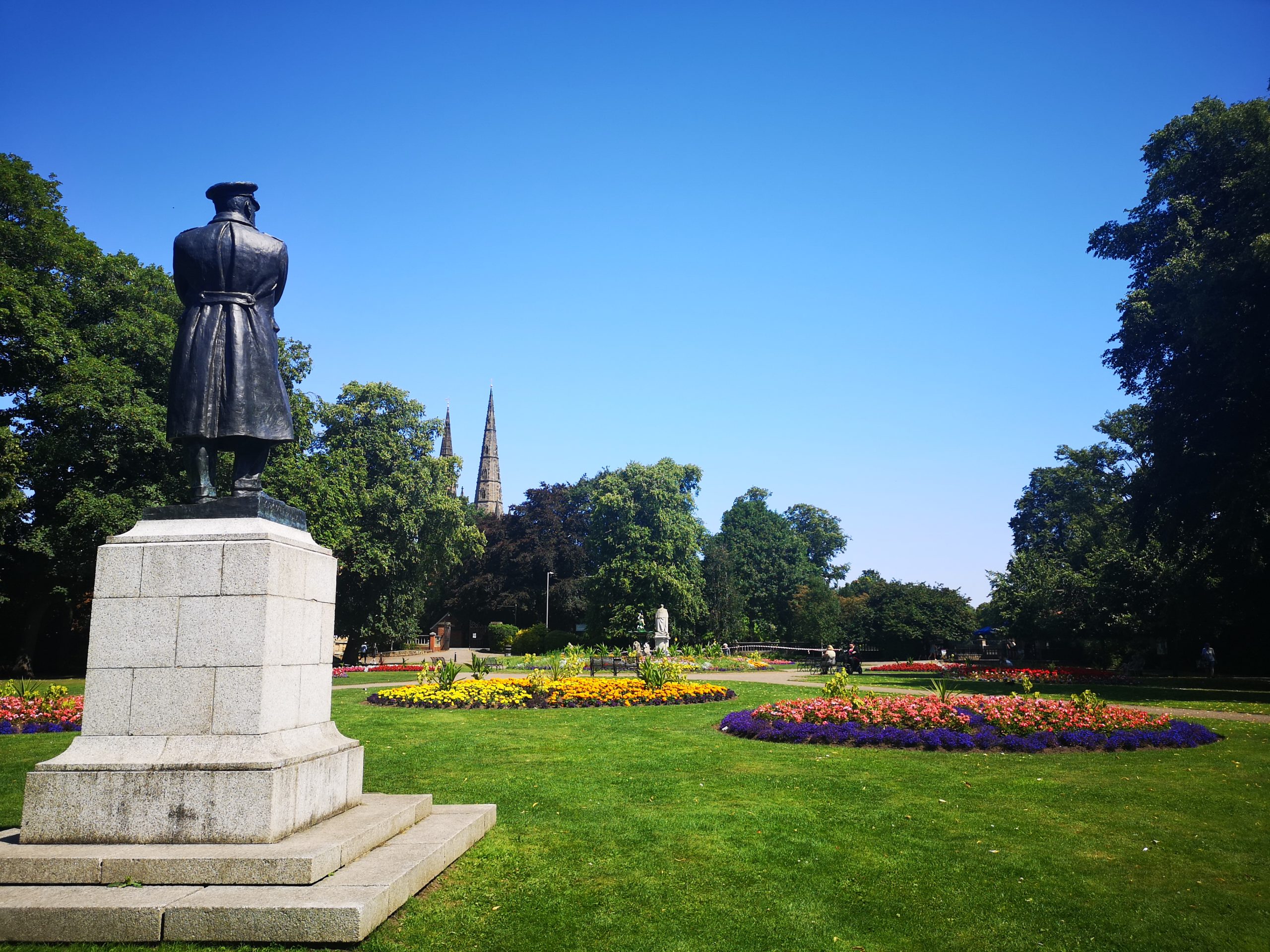 Titanic's Captain Smith - Just Why Is He in Lichfield? - Jono Tourism ...